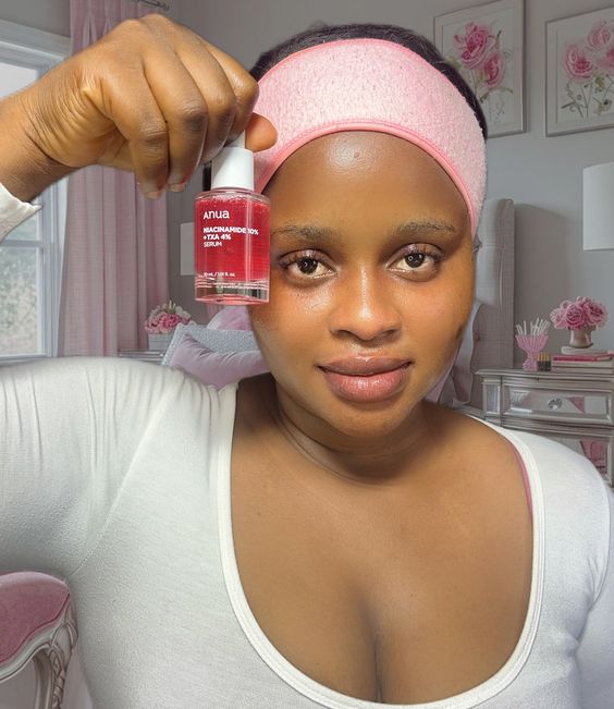 Anua+ à la niacinamide 10% et TXA 4%